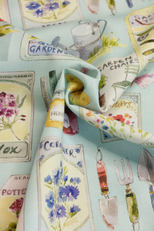 Ткань "Gardening essentials" на голубом 
